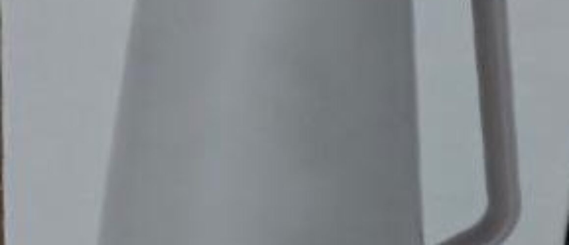 Feenik Vacuum Jug/Flask Keeps Beverages Hot or Cold