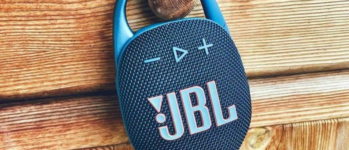 JBL Clip 5 (Original) Ultra-Portable Waterproof Bluetooth Speaker – Redesigned Integrated Carabiner, IP67 Dustproof, 15 Hours Playtime